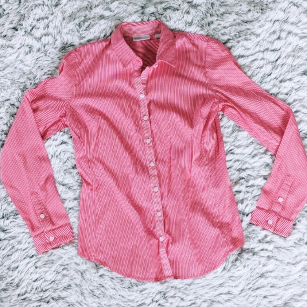 New york & company button-down collared shirt